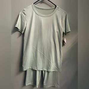 Women's Short-Sleeve Top and Biker Shorts Set - mint
